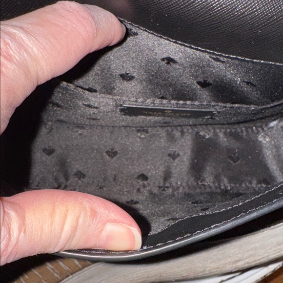 Kate Spade ♠️ Carson Black Saffiano Leather Crossbody - GUC - Picture 7 of 11